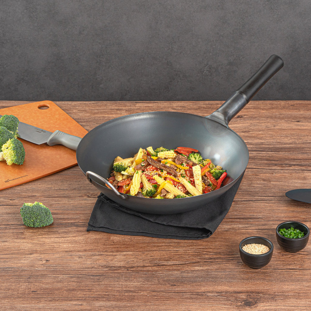 Motomori 14" Black Carbon Steel Flat Bottom Wok / Stir Fry Pan - Pre-seasoned, with Wooden Handle - 1 count box