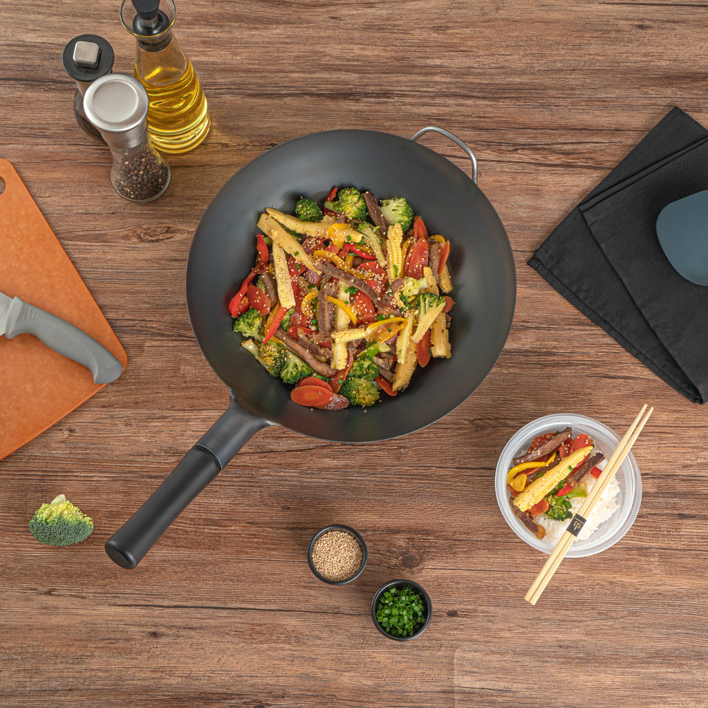 Motomori 14" Black Carbon Steel Flat Bottom Wok / Stir Fry Pan - Pre-seasoned, with Wooden Handle - 1 count box