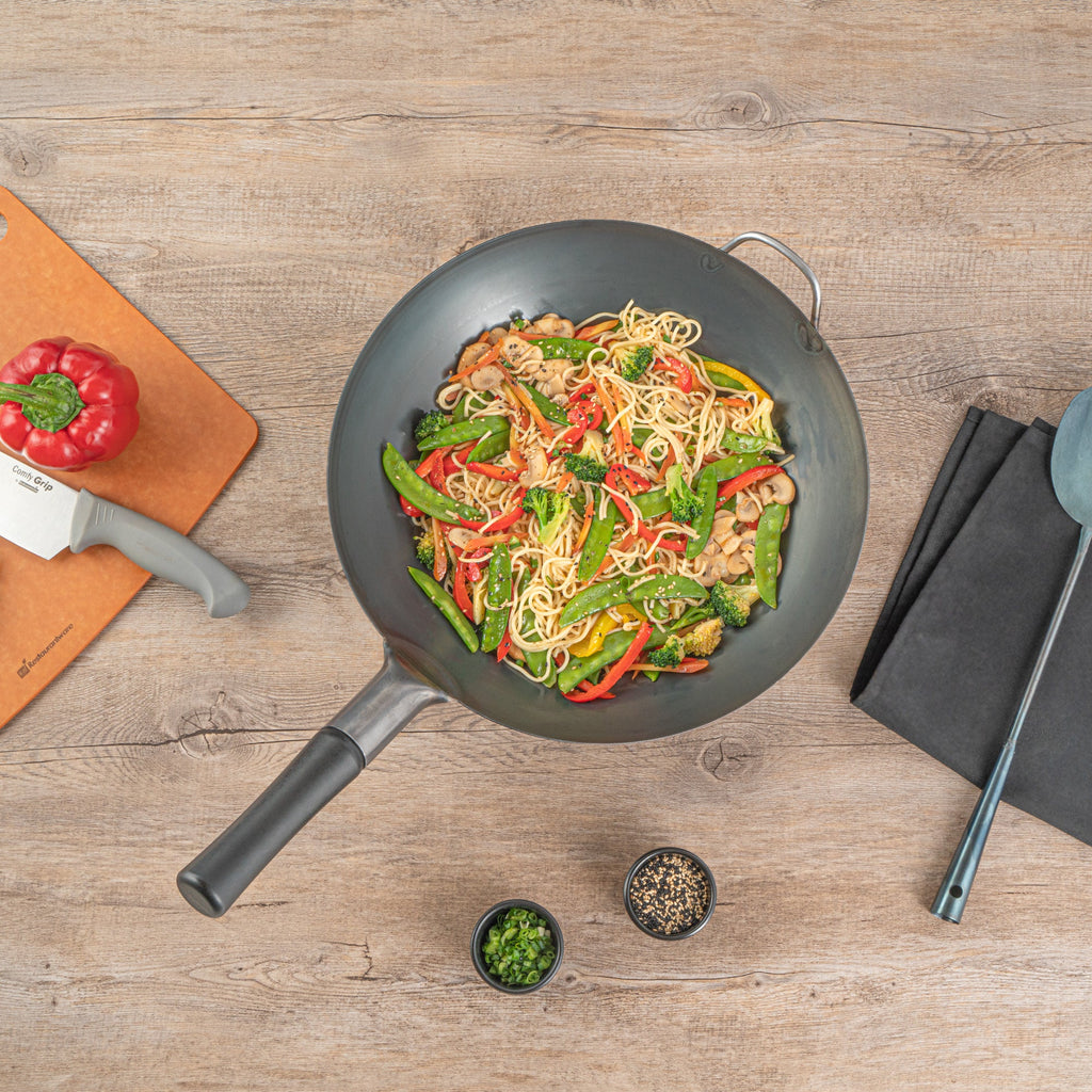Motomori 14" Black Carbon Steel Round Bottom Wok / Stir Fry Pan - Pre-seasoned, with Wooden Handle - 1 count box