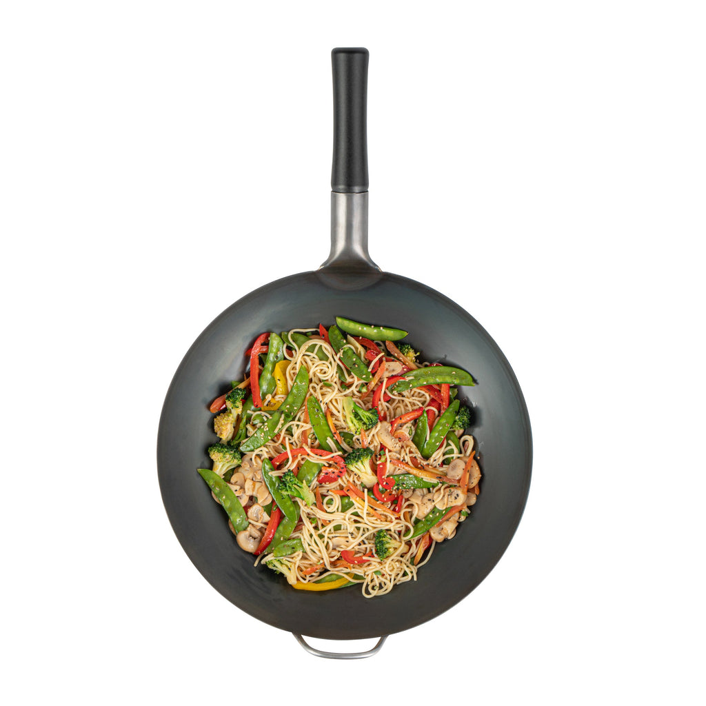Motomori 14" Black Carbon Steel Round Bottom Wok / Stir Fry Pan - Pre-seasoned, with Wooden Handle - 10 count box