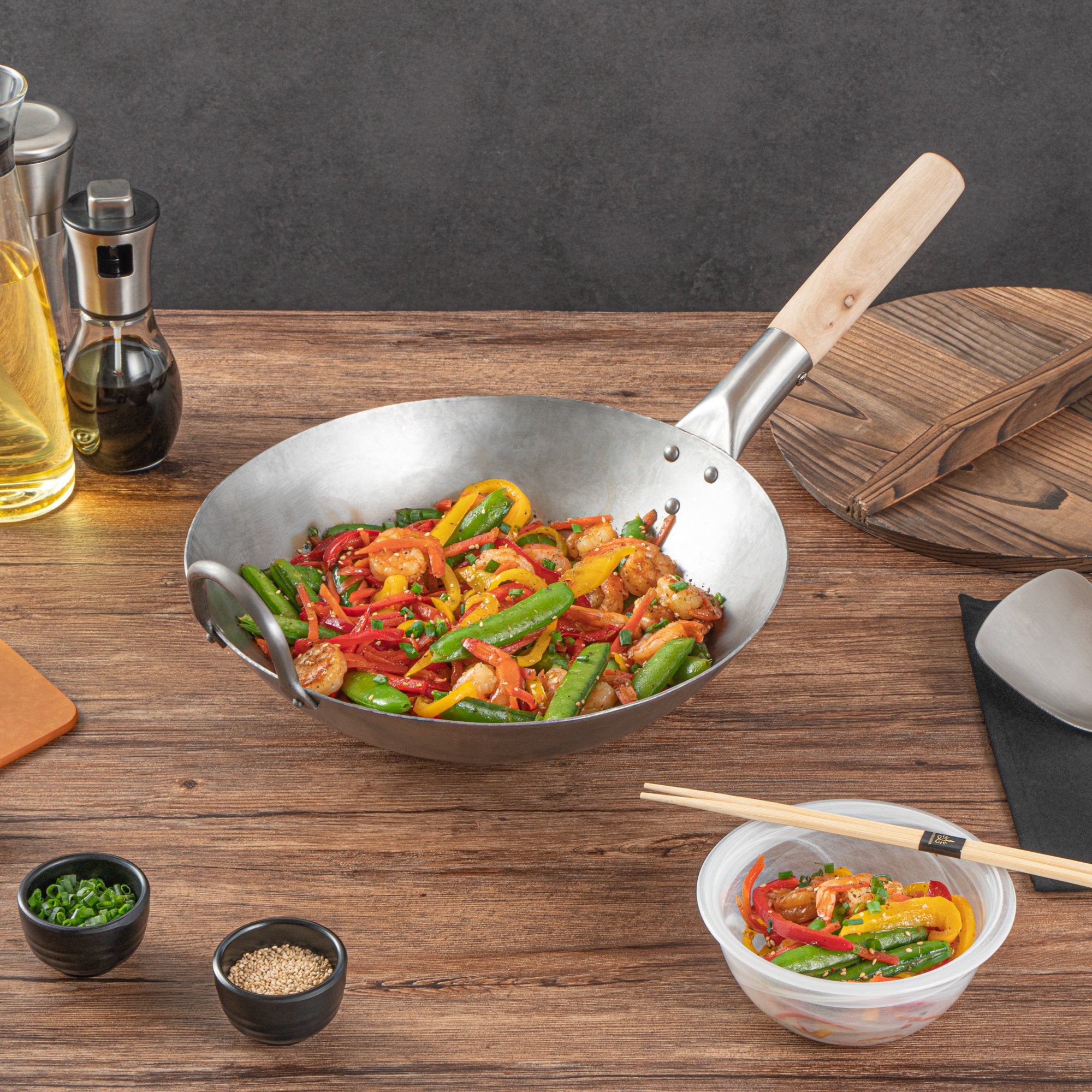 Motomori 12" Carbon Steel Round Bottom Wok / Stir Fry Pan - Hand Hammered, with Wooden Handle - 1 count box