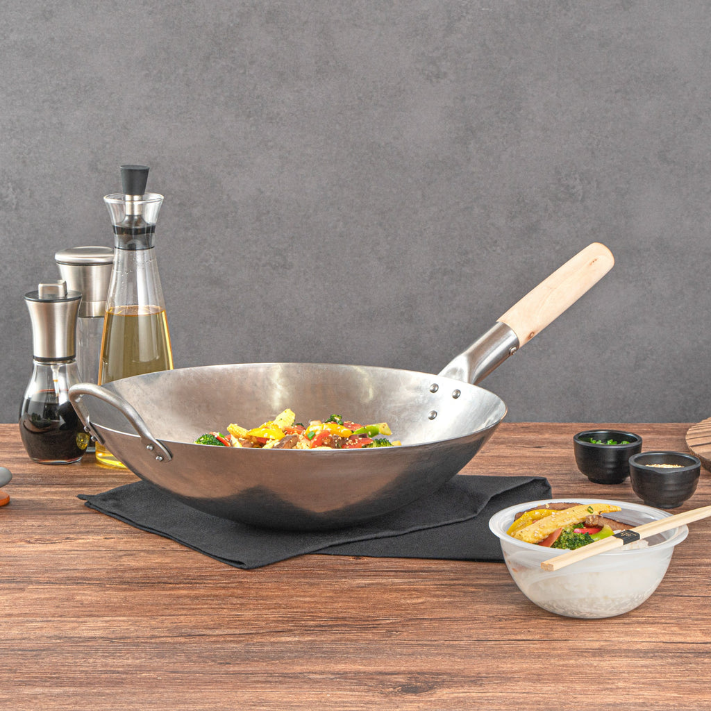 Motomori 14" Carbon Steel Round Bottom Wok / Stir Fry Pan - Hand Hammered, with Wooden Handle - 10 count box