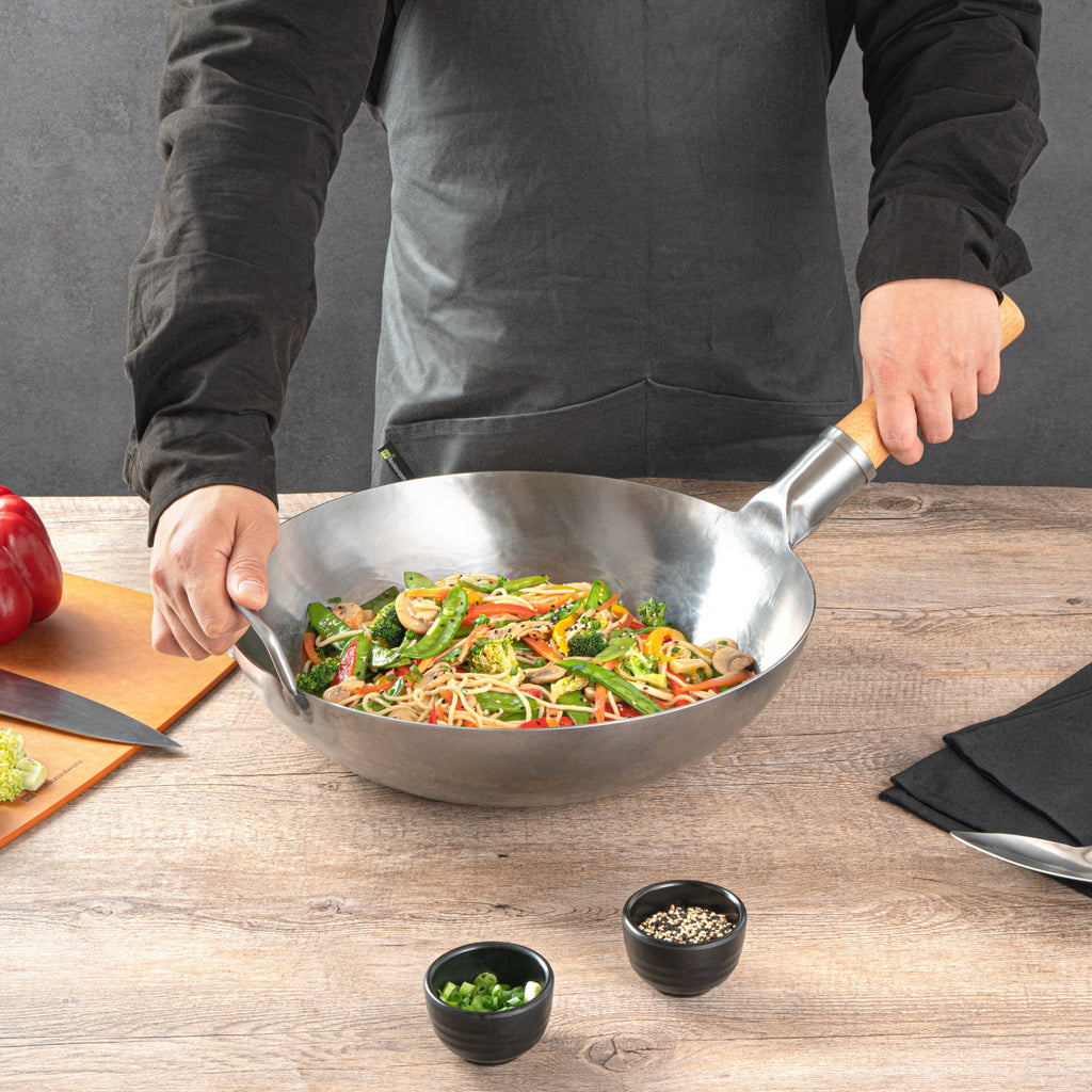 Motomori 13 1/2" Carbon Steel Flat Bottom Wok / Stir Fry Pan - Hand Hammered, with Wooden Handle - 10 count box
