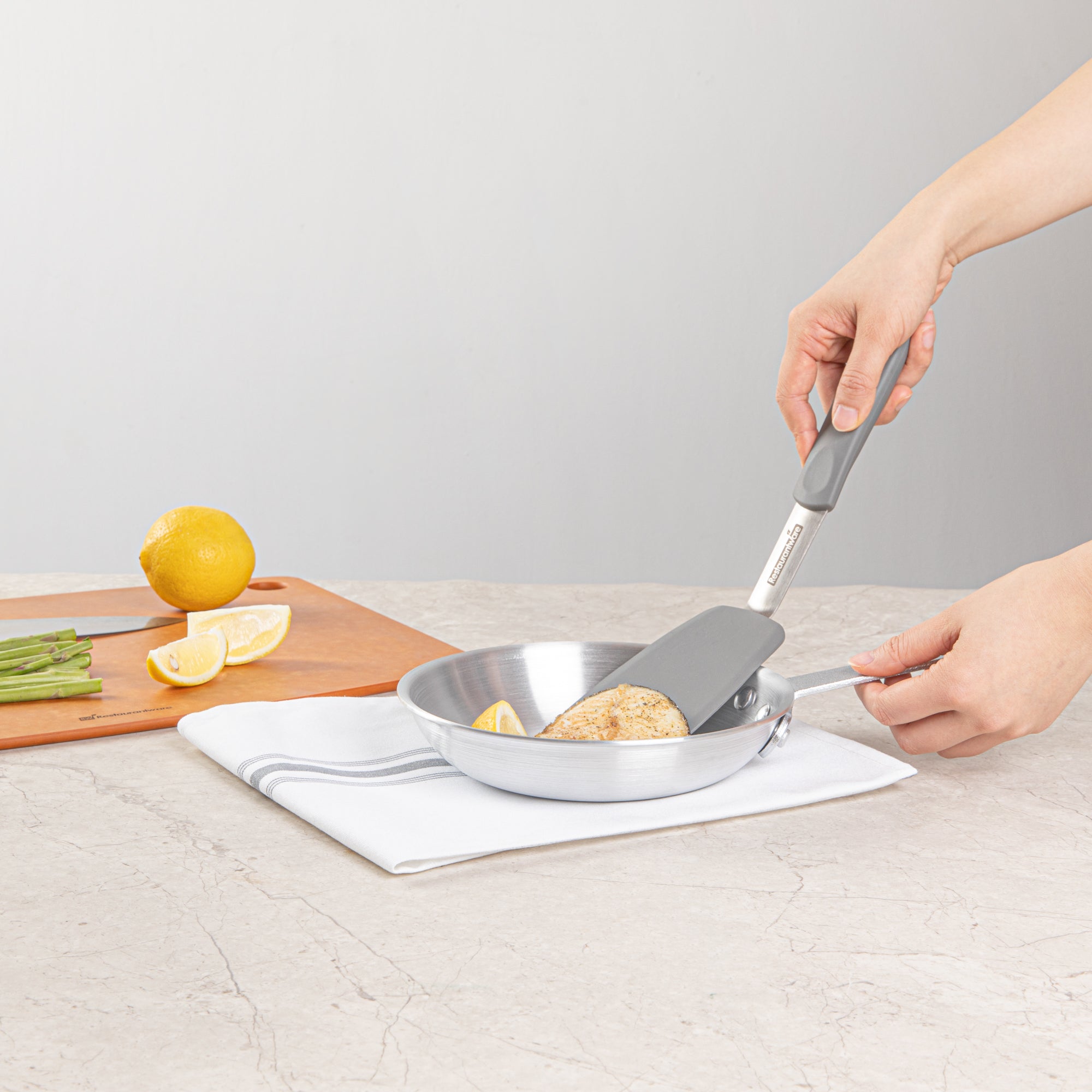 Met Lux Aluminum 7" Fry Pan - 1 count box