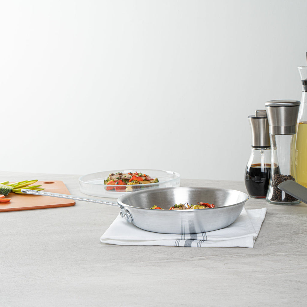 Met Lux Aluminum 8" Fry Pan - 1 count box