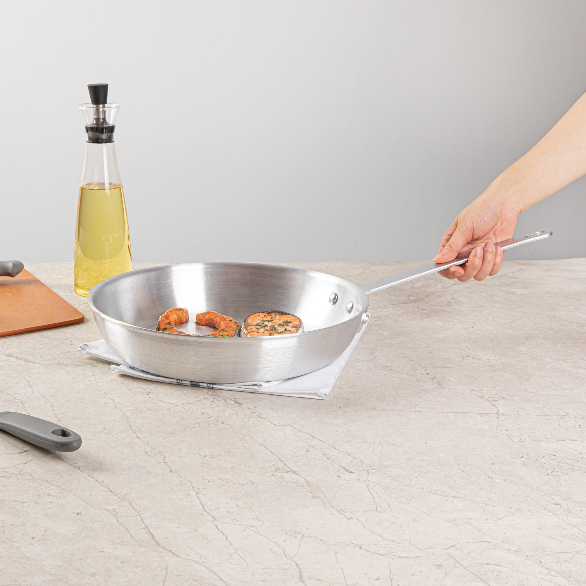 Met Lux Aluminum 12" Fry Pan - 6 count box
