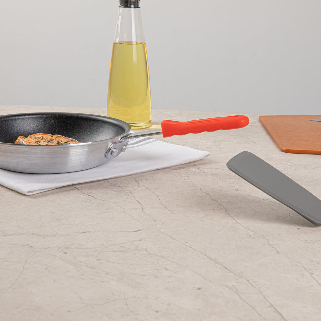 Met Lux Red Silicone Removable Pan Handle Sleeve - For 7" and 8" Aluminum Pans - 4 1/4" - 1 count box