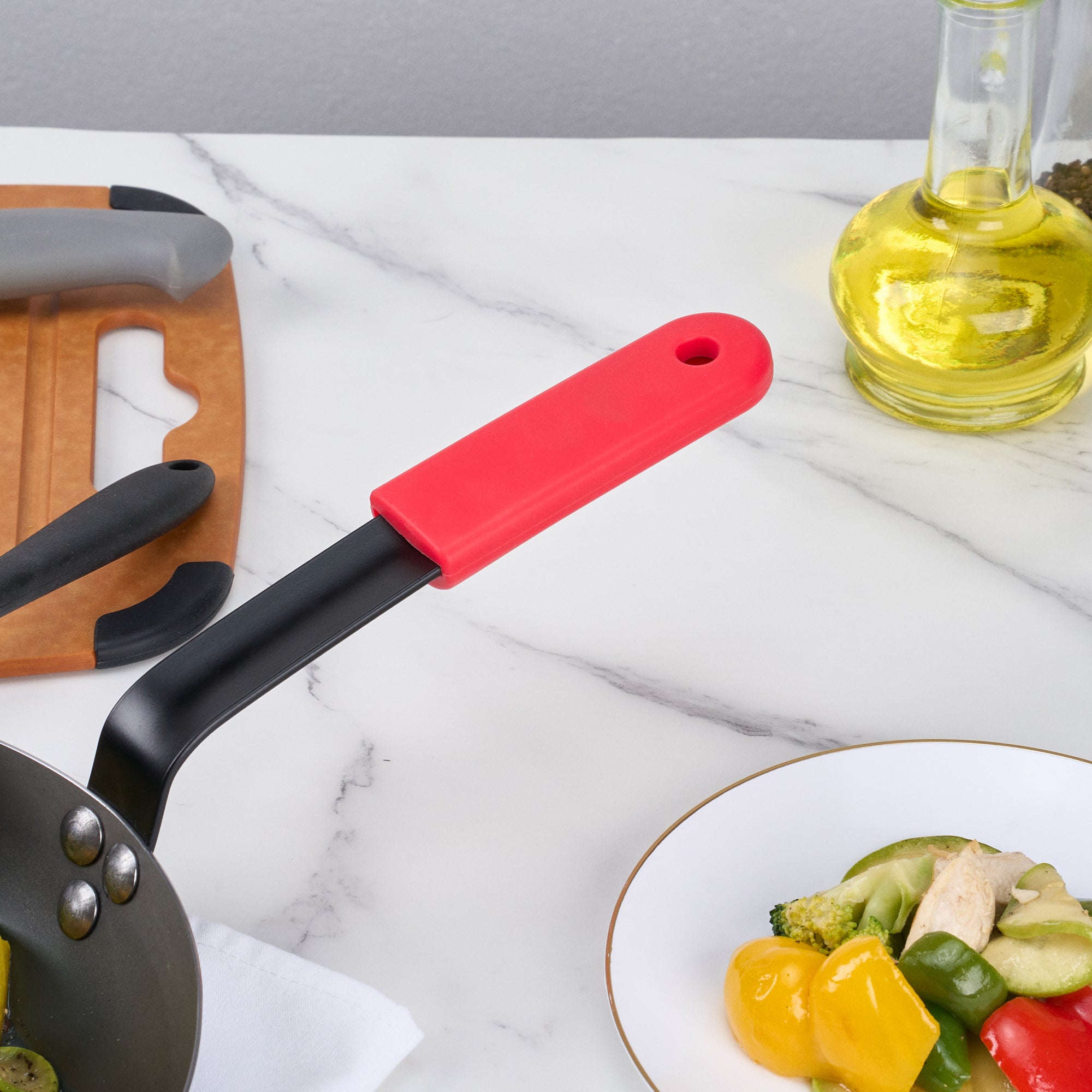 Met Lux Red Silicone Removable Pan Handle Sleeve - 4 3/4'' - 1 count box