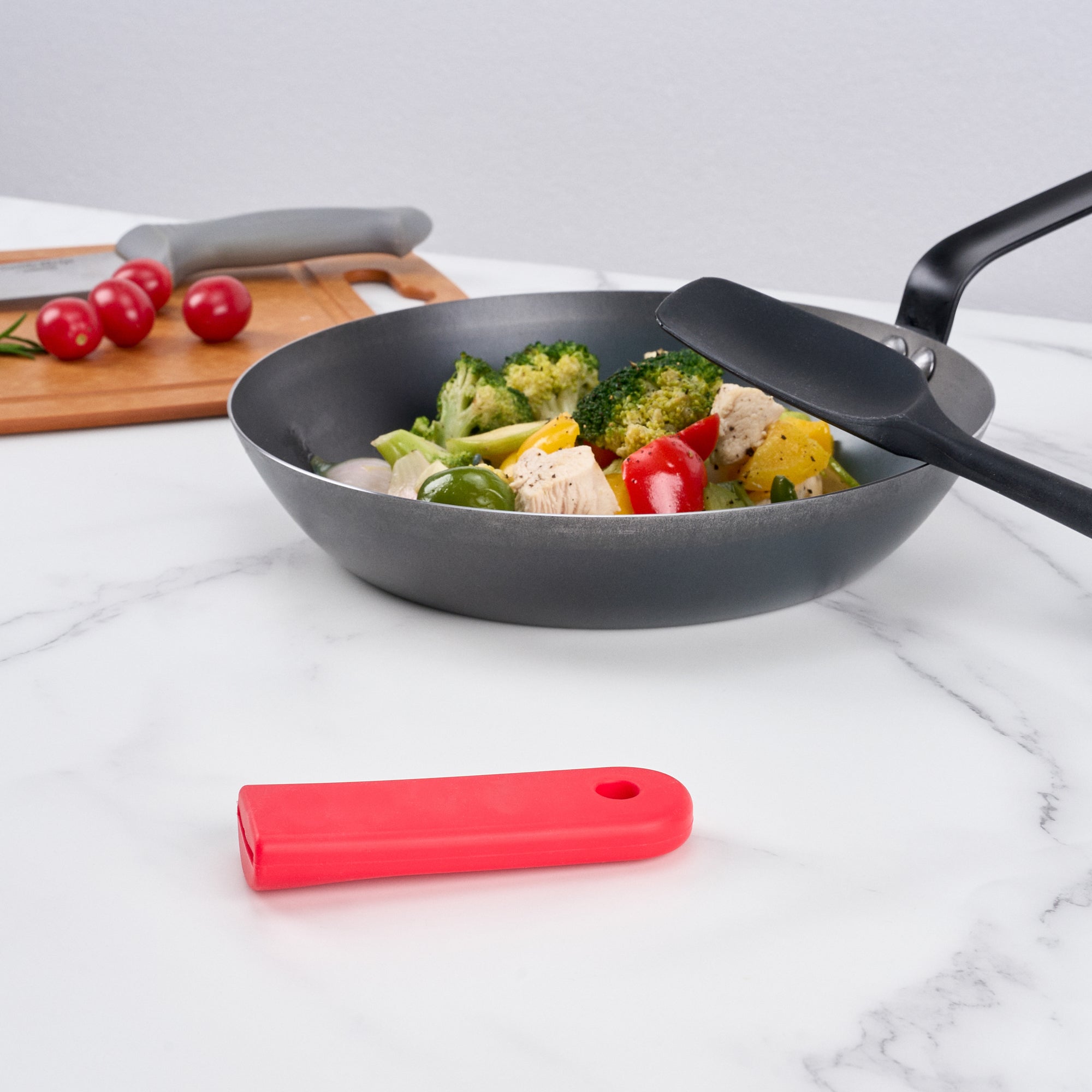 Met Lux Red Silicone Removable Pan Handle Sleeve - 4 3/4'' - 1 count box