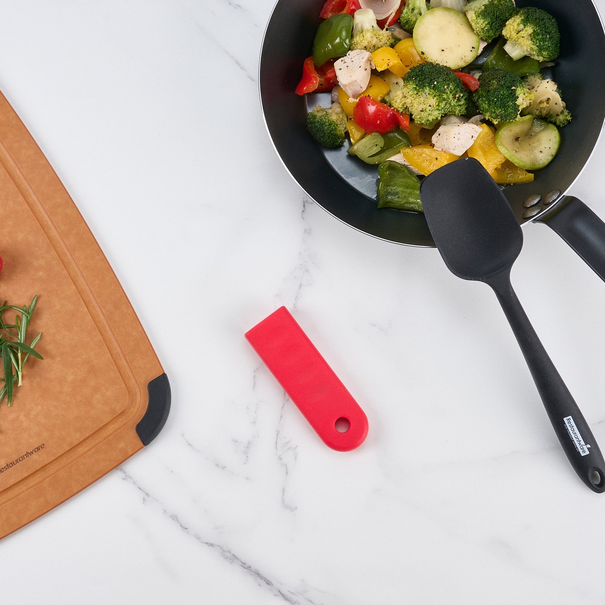 Met Lux Red Silicone Removable Pan Handle Sleeve - 4 3/4'' - 1 count box