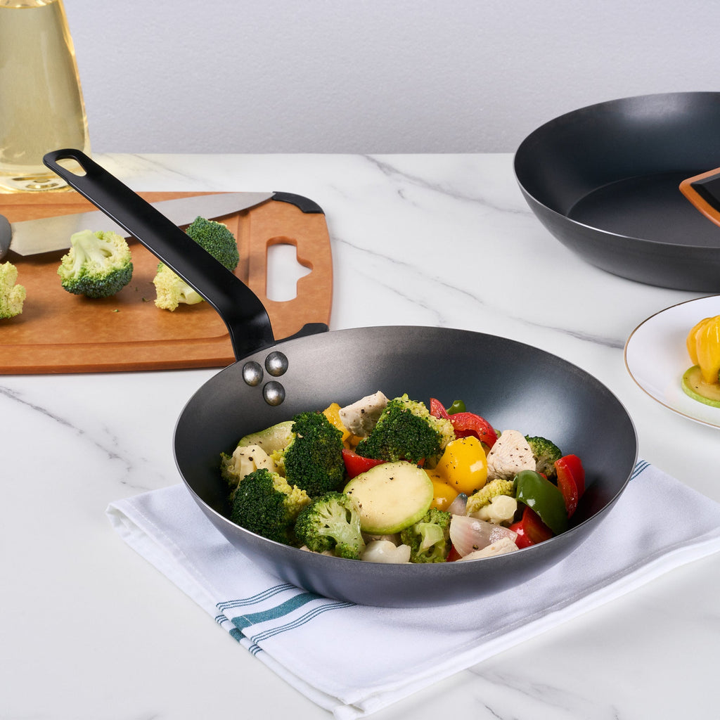 Met Lux Black Carbon Steel 10" Fry Pan - 6 count box