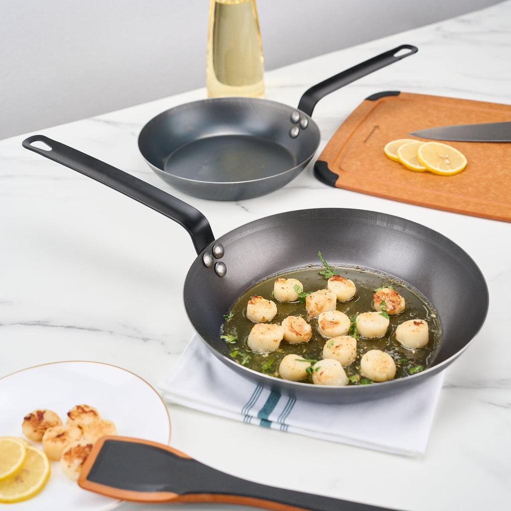 Met Lux Black Carbon Steel 11" Fry Pan - 6 count box
