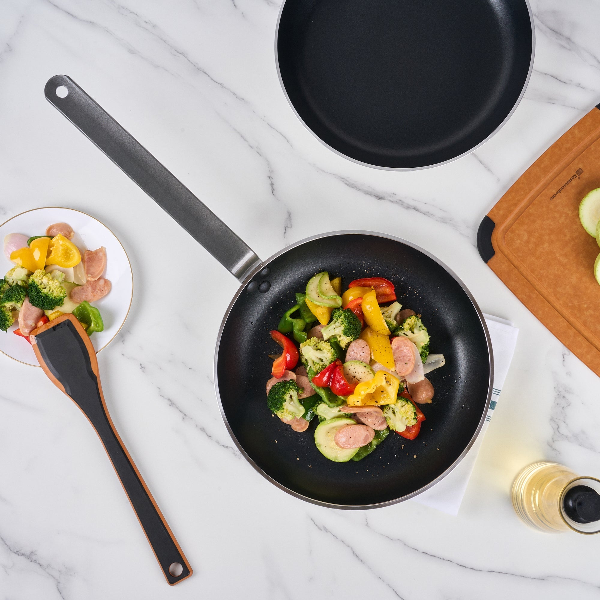 Met Lux Black Carbon Steel 12" Fry Pan - 6 count box