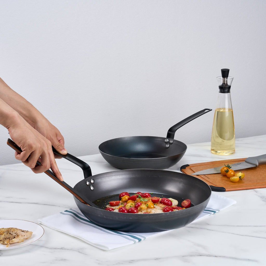 Met Lux Black Carbon Steel 14" Fry Pan - 6 count box