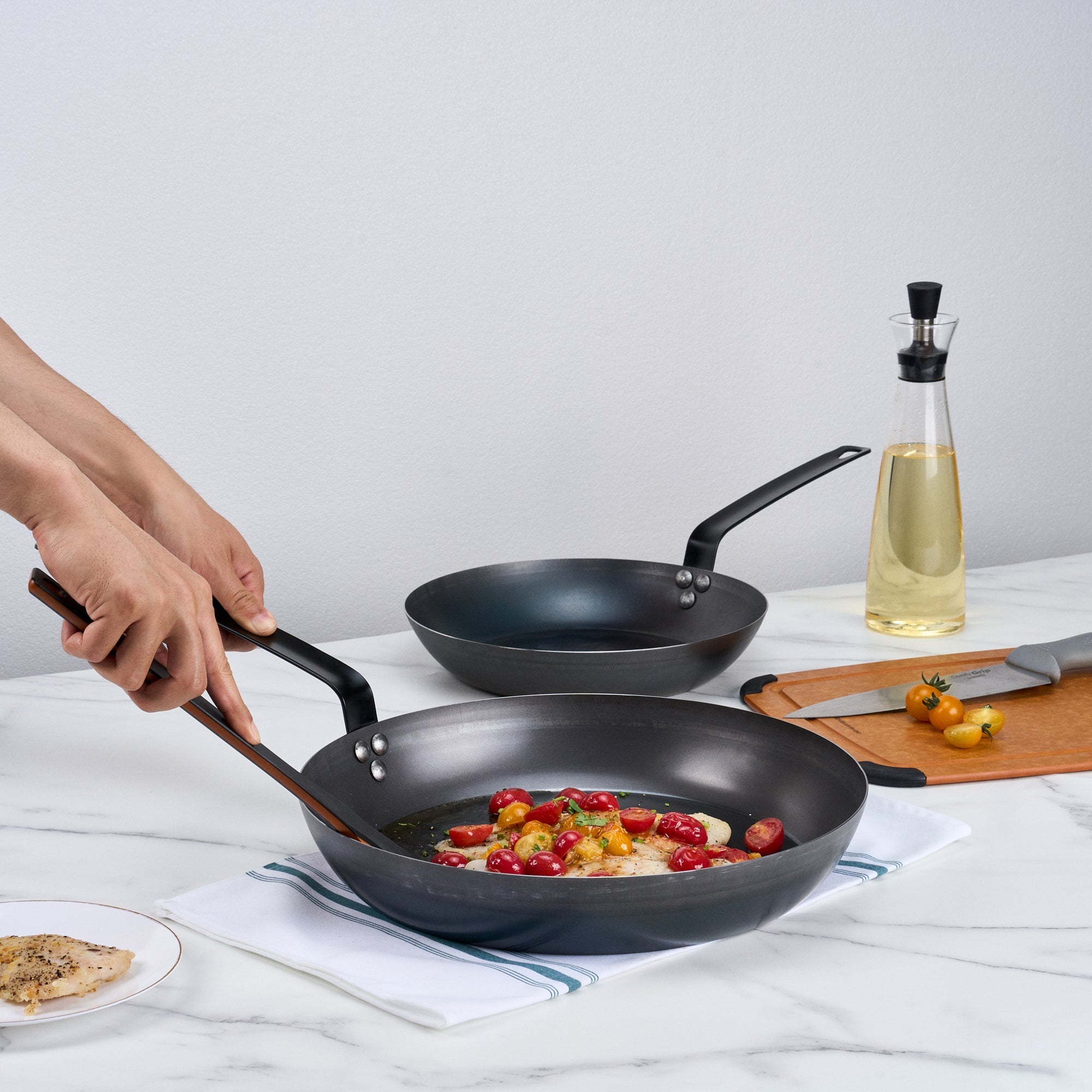 Met Lux Black Carbon Steel 14" Fry Pan - 6 count box
