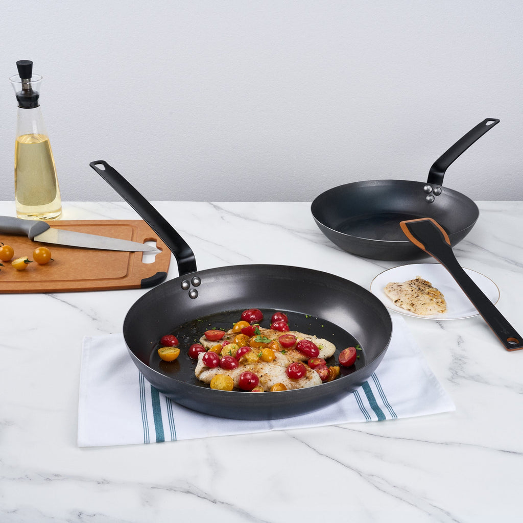 Met Lux Black Carbon Steel 14" Fry Pan - 6 count box