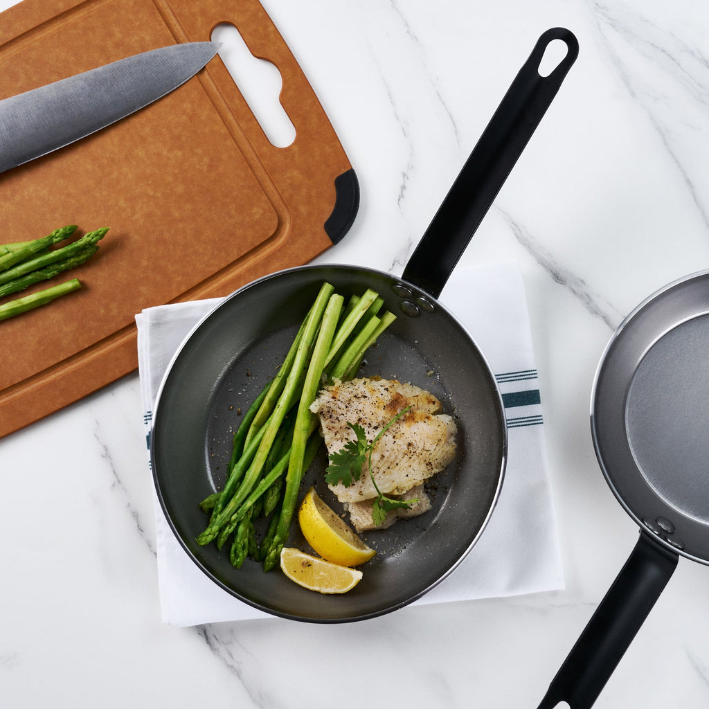 Met Lux Carbon Steel 9 1/2" Fry Pan - 1 count box