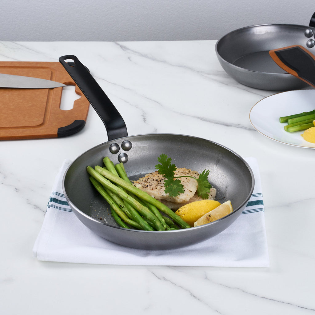 Met Lux Carbon Steel 9 1/2" Fry Pan - 1 count box