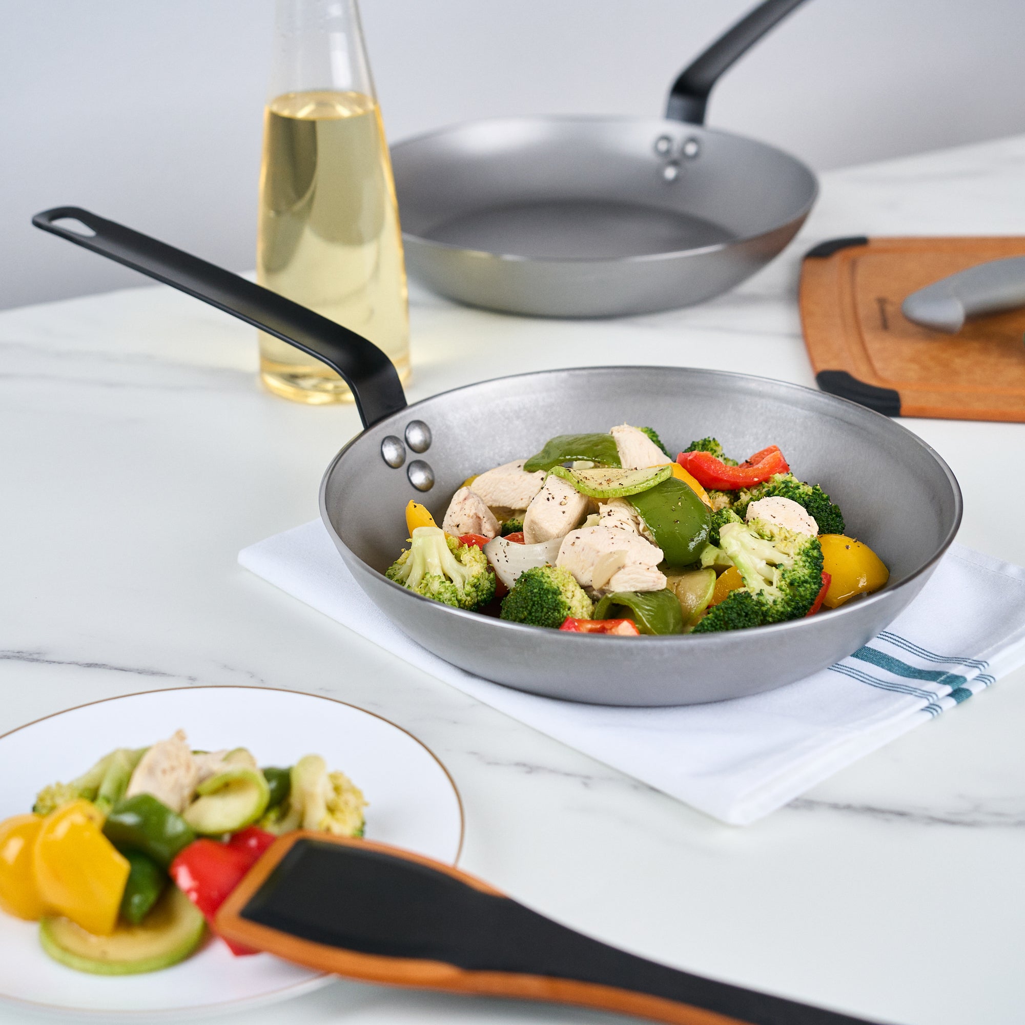 Met Lux Carbon Steel 10" Fry Pan - 6 count box