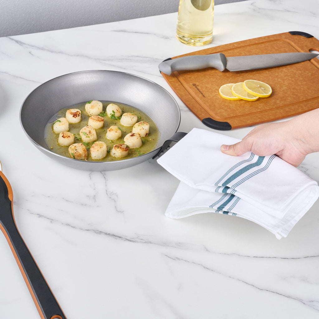 Met Lux Carbon Steel 11" Fry Pan - 1 count box