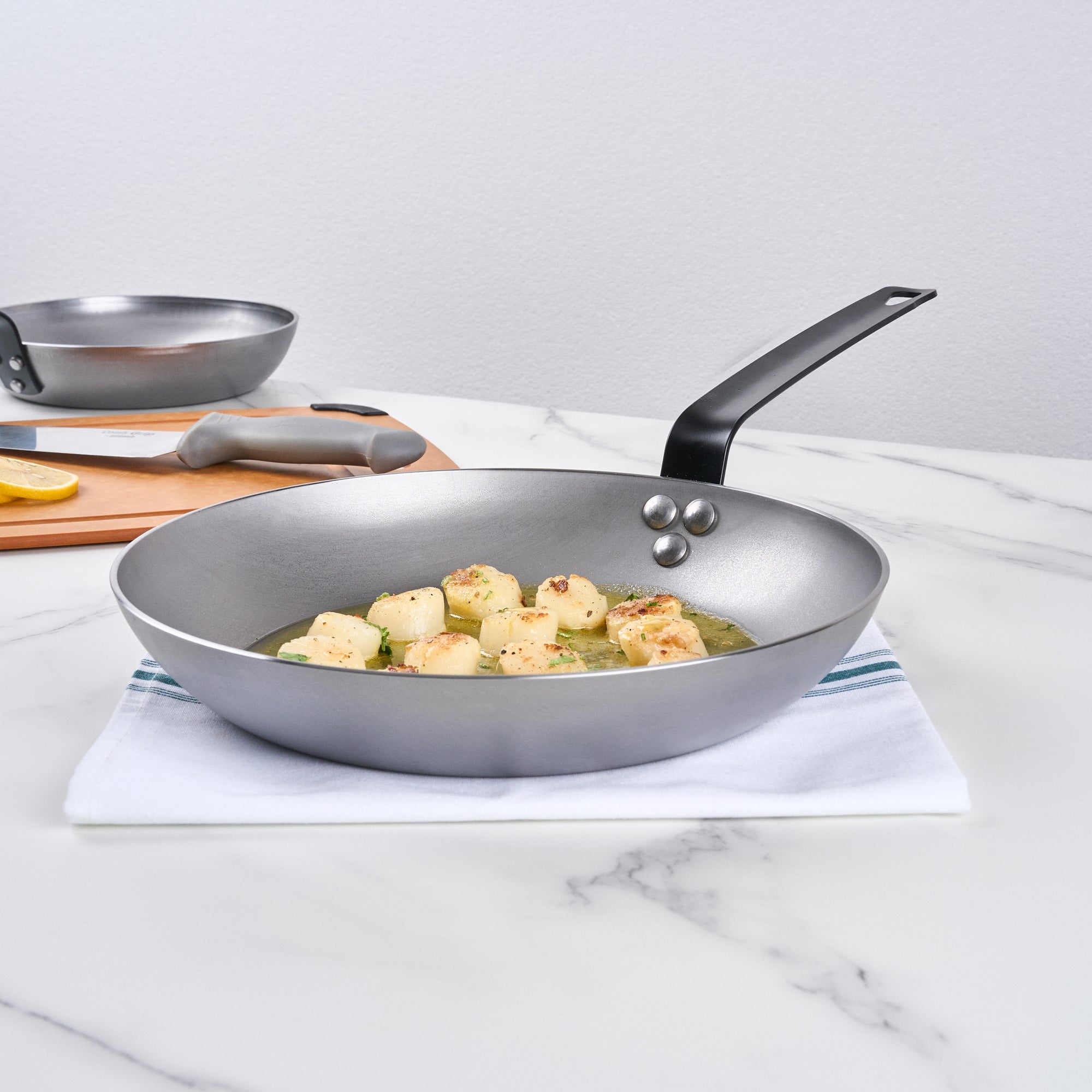 Met Lux Carbon Steel 11" Fry Pan - 6 count box