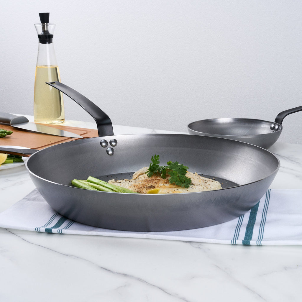 Met Lux Carbon Steel 16" Fry Pan - 1 count box