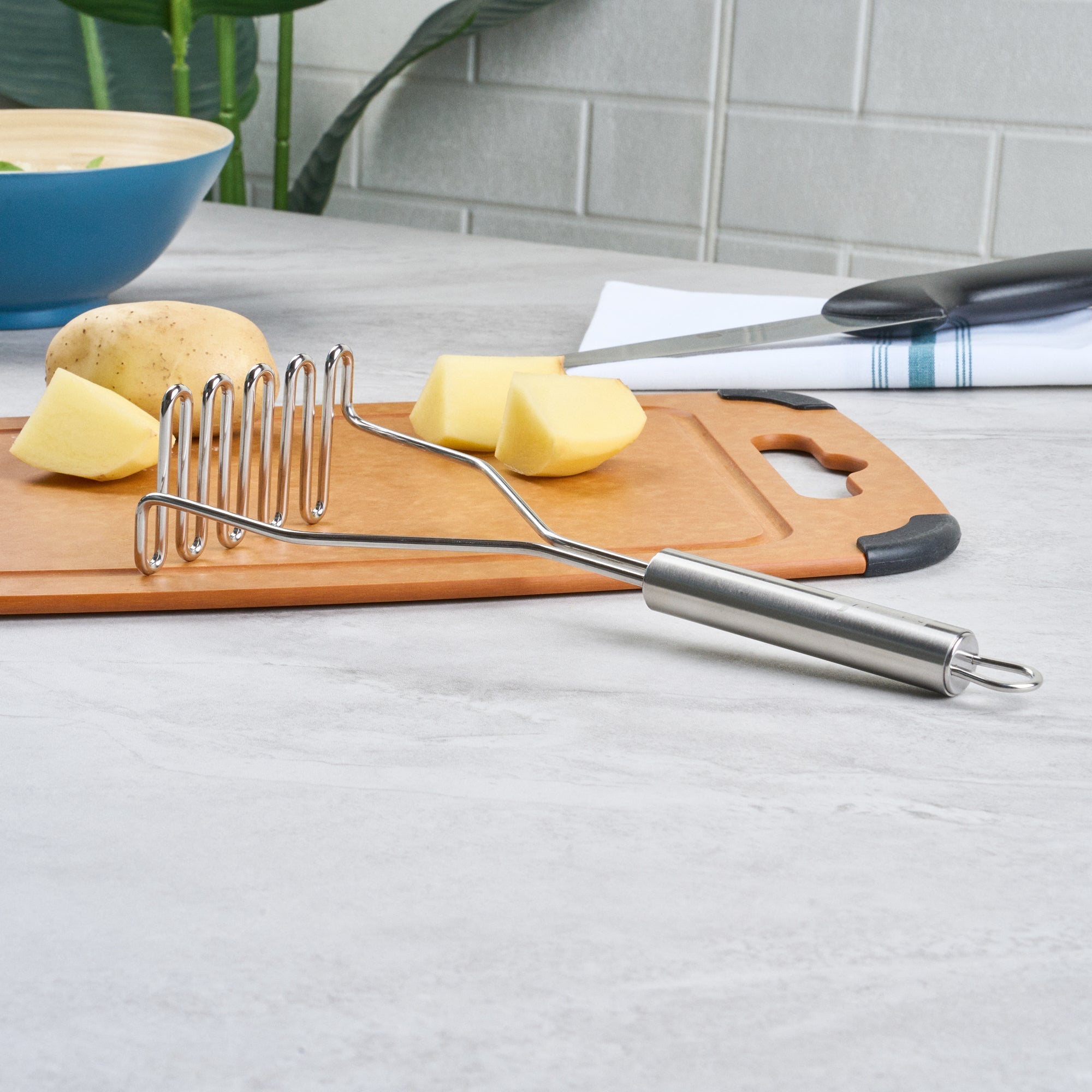 German Standard Stainless Steel Square-Faced Potato / Bean Masher - 11'' - 24 count box