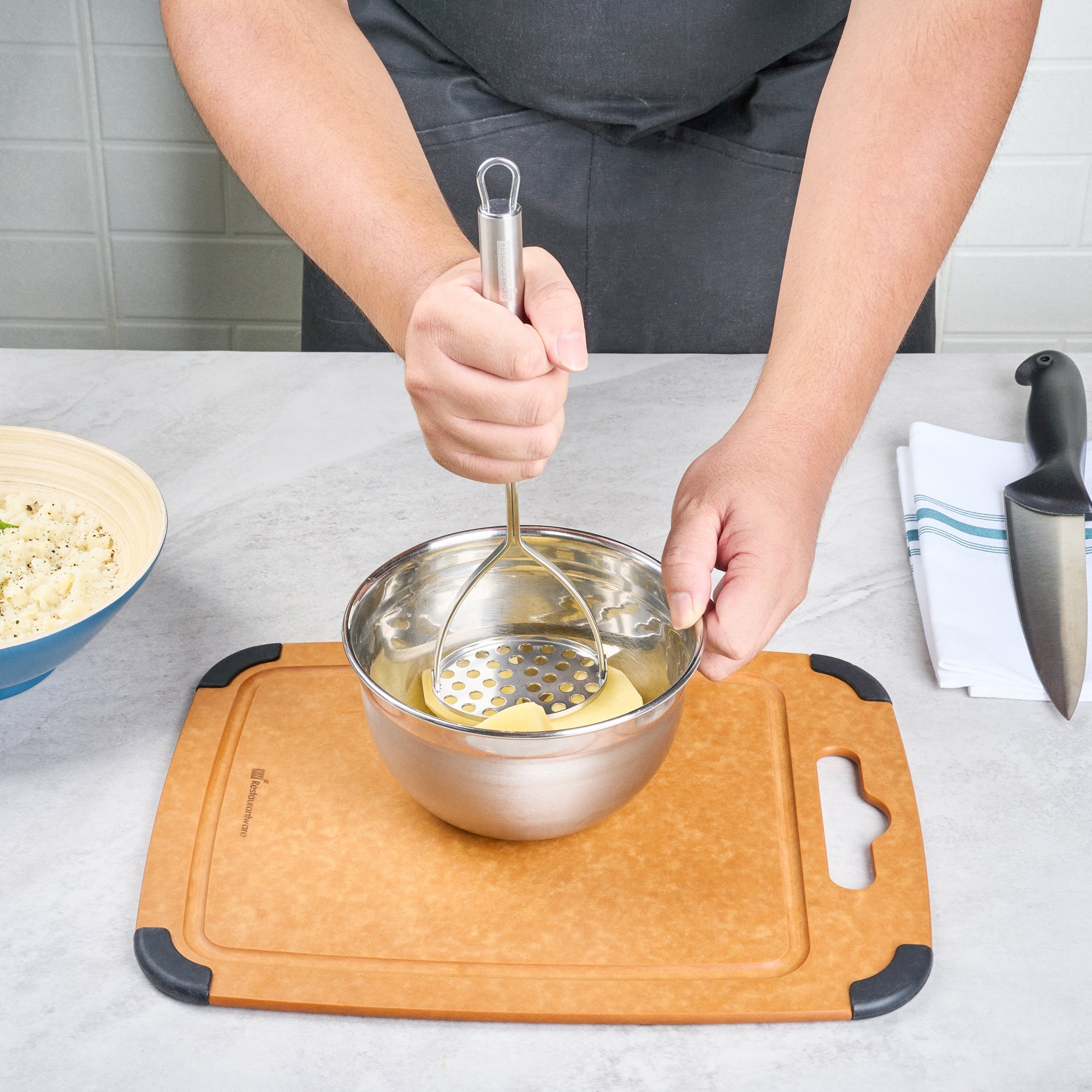 German Standard Stainless Steel Round-Faced Potato / Bean Masher - 11'' - 24 count box