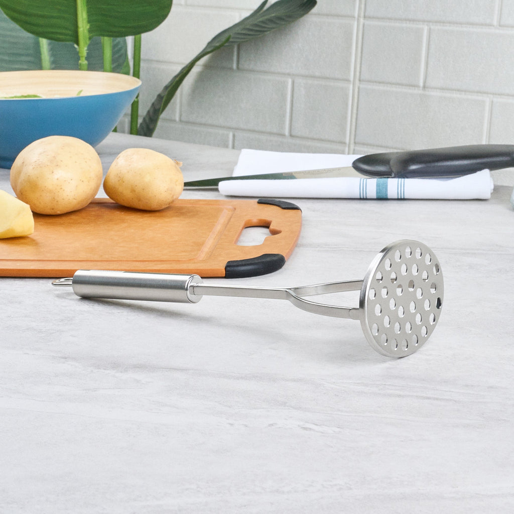 German Standard Stainless Steel Round-Faced Potato / Bean Masher - 11'' - 24 count box