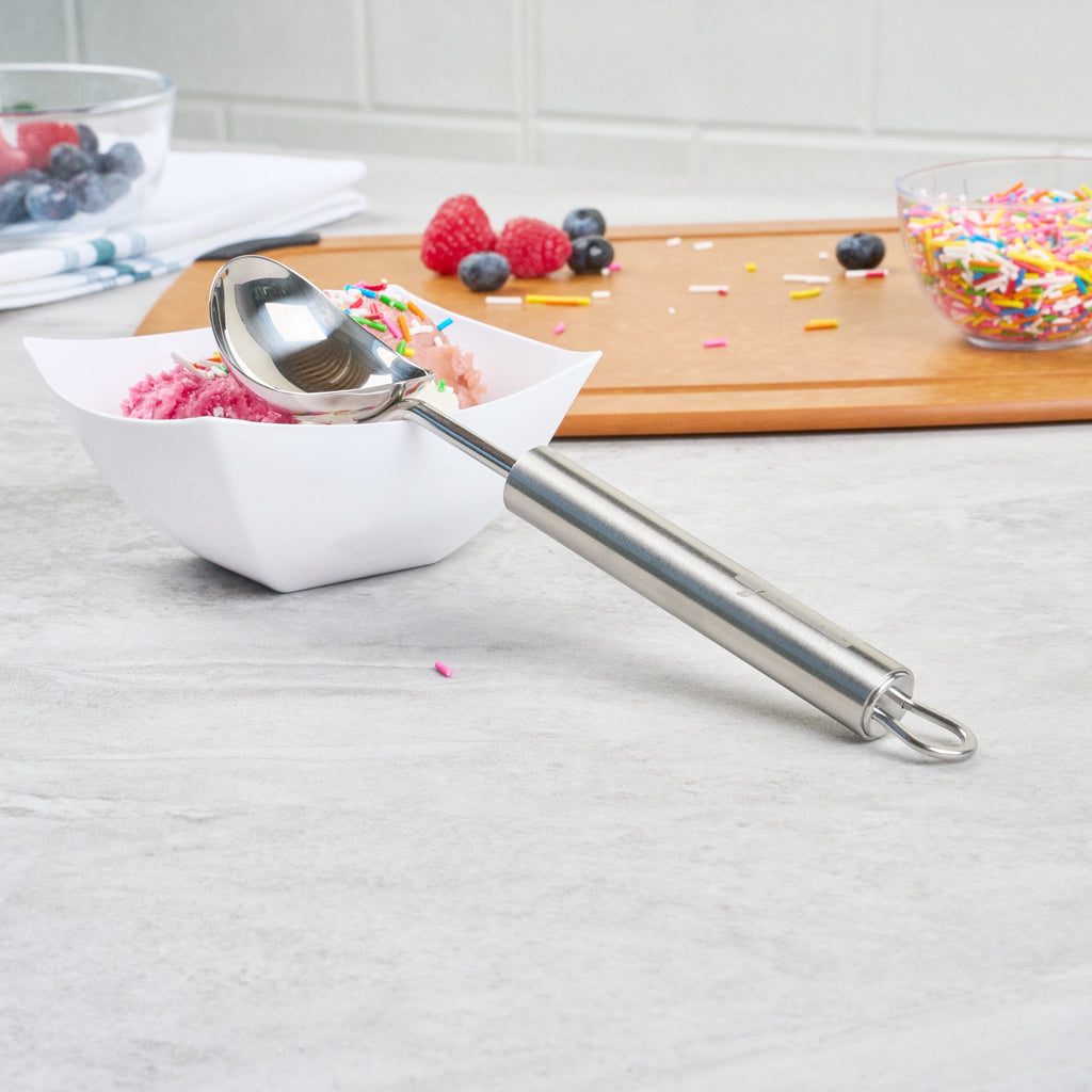 German Standard Stainless Steel Ice Cream Scoop - 8 3/4'' x 1 3/4'' - 24 count box