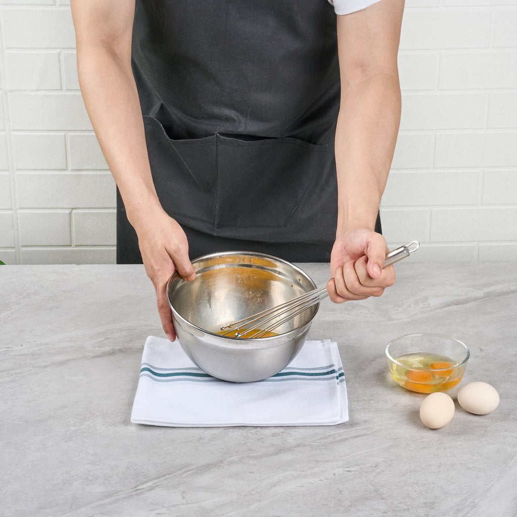 German Standard Stainless Steel Ball Whisk - 12 1/2'' - 6 count box