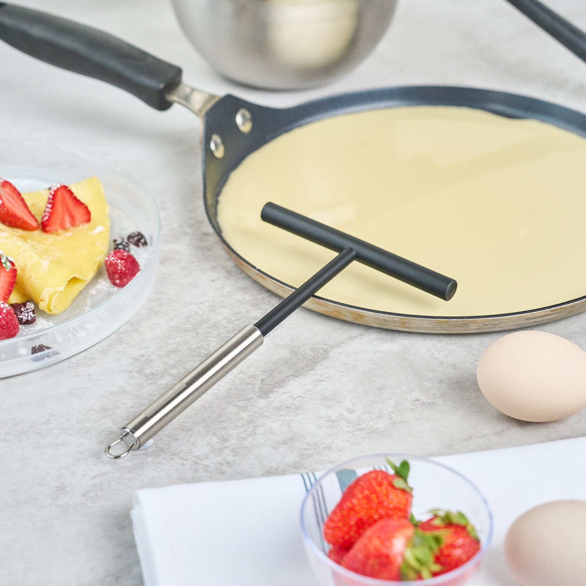 German Standard Black Nylon High Heat Crepe Batter Spreader - with Stainless Steel Handle - 7 3/4'' x 4 3/4'' - 24 count box