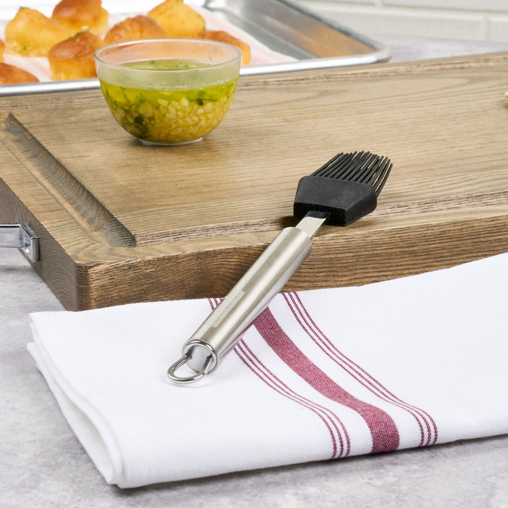 German Standard Black Silicone Pastry and Basting Brush - with Stainless Steel Handle - 7 3/4'' - 1 count box
