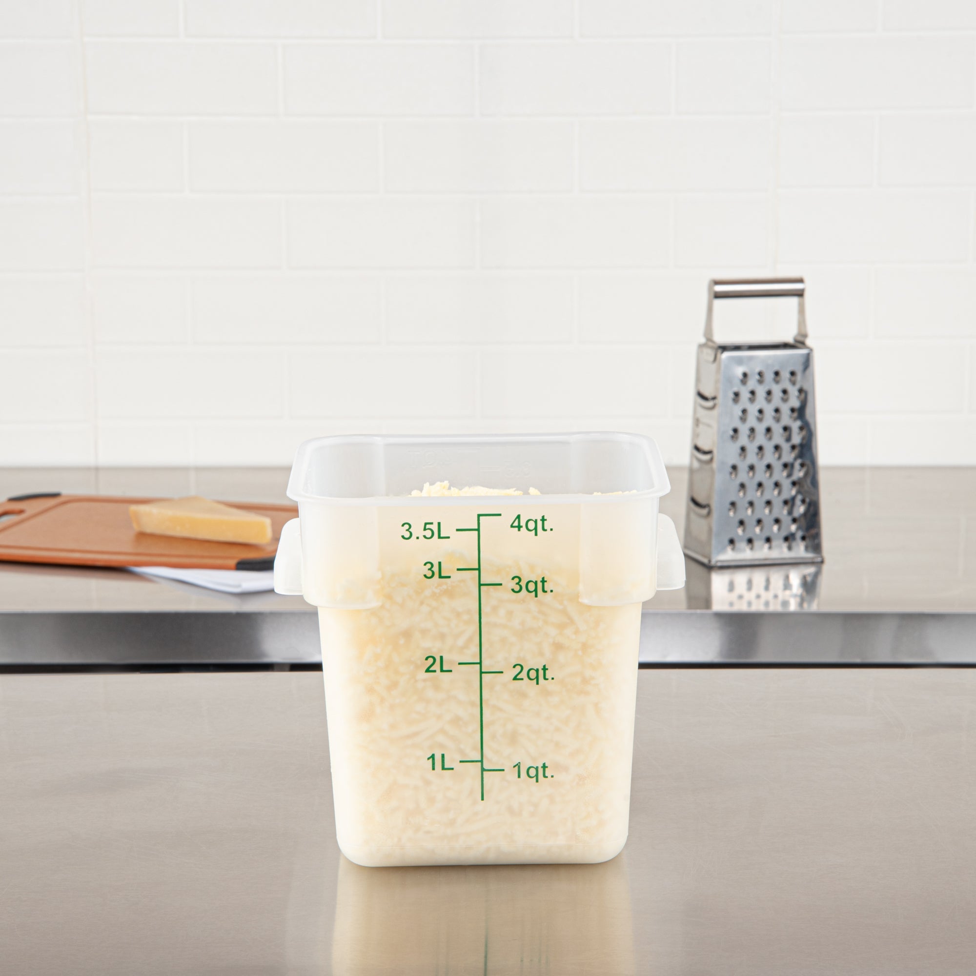 Met Lux 4 qt Square Translucent Plastic Food Storage Container - with Green Volume Markers - 7" x 7" x 7 1/2" - 1 count box