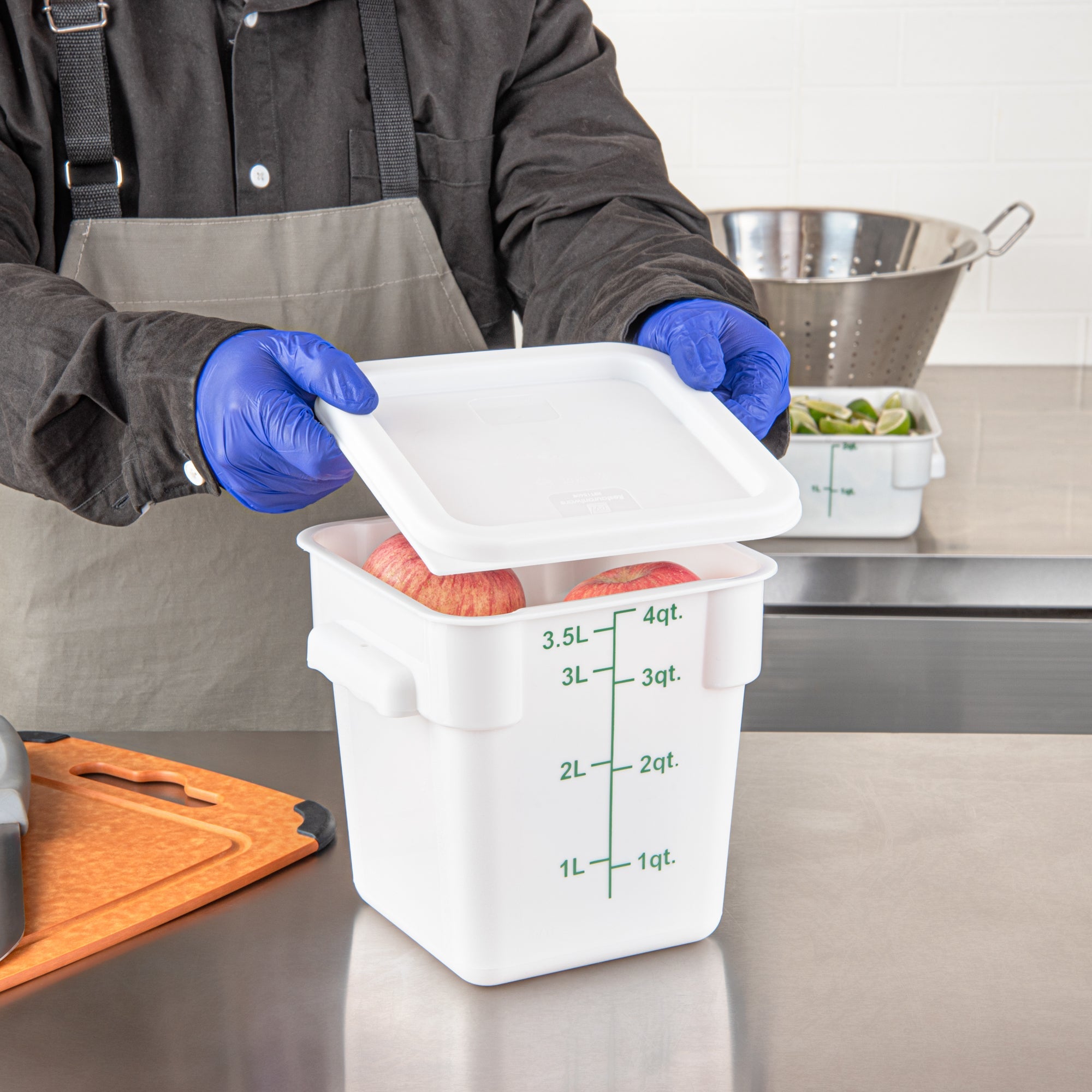 Met Lux Square White Plastic Food Storage Container Lid - Fits 2 and 4 qt - 10 count box