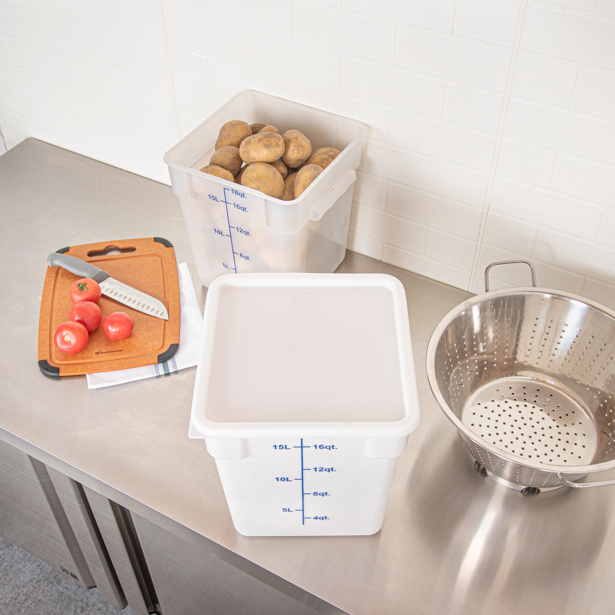 Met Lux Square White Plastic Food Storage Container Lid - Fits 12, 18 and 22 qt - 10 count box