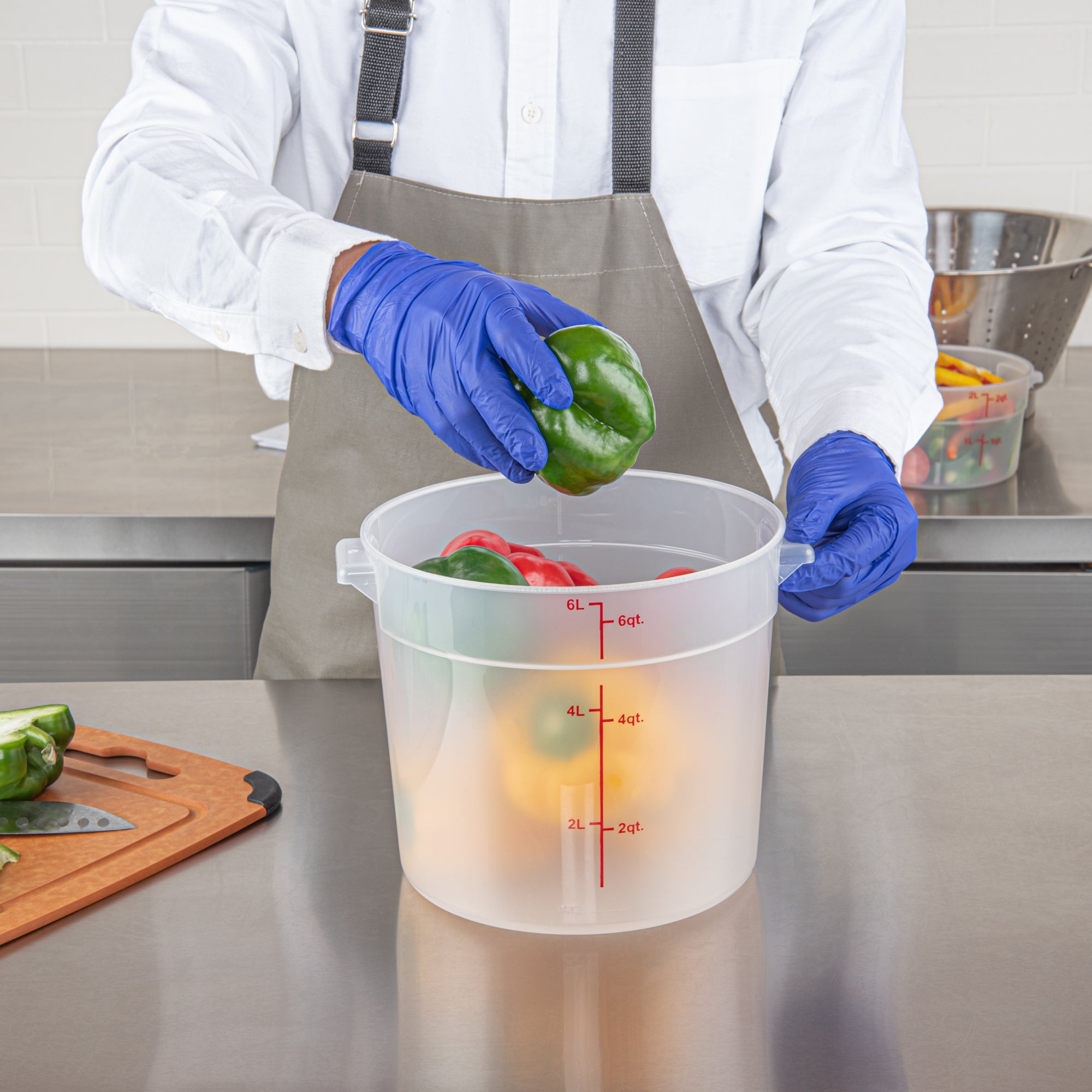 Met Lux 6 qt Round Translucent Plastic Food Storage Container - with Red Volume Markers - 8 3/4" x 8 3/4" x 7 3/4" - 10 count box