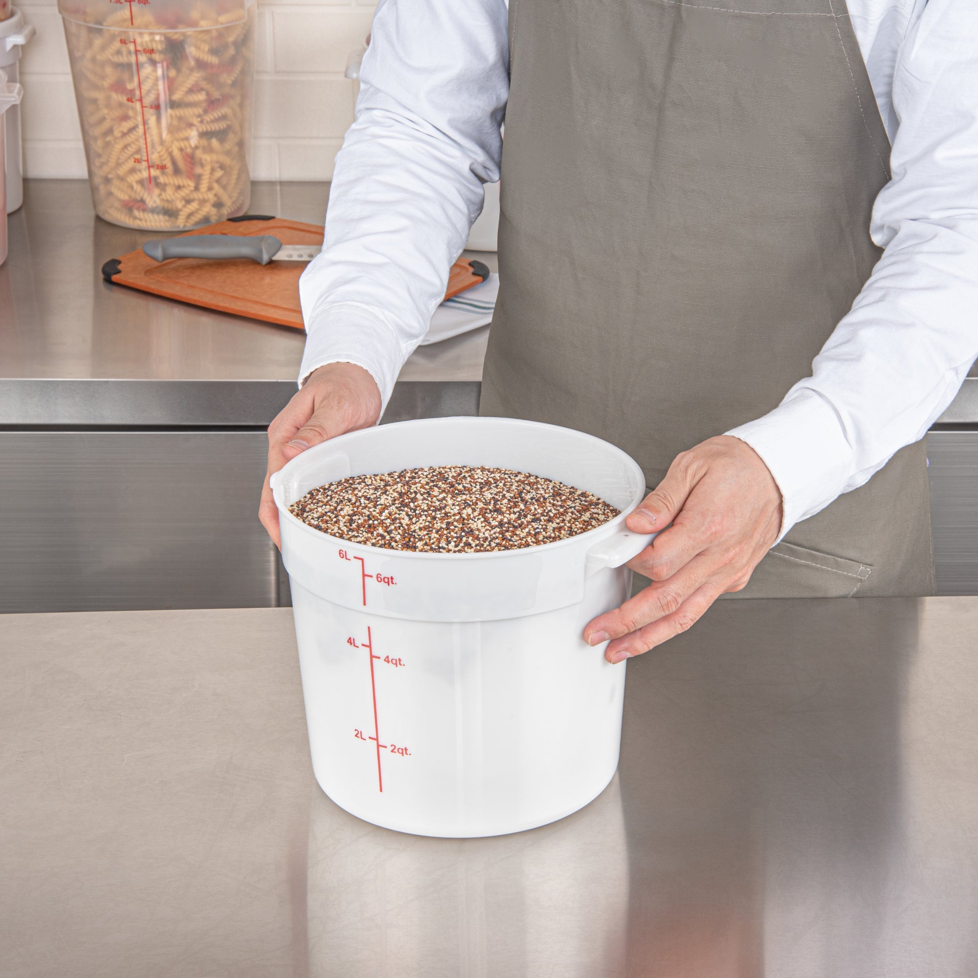 Met Lux 6 qt Round White Plastic Food Storage Container - with Red Volume Markers - 8 3/4" x 8 3/4" x 7 3/4" - 10 count box