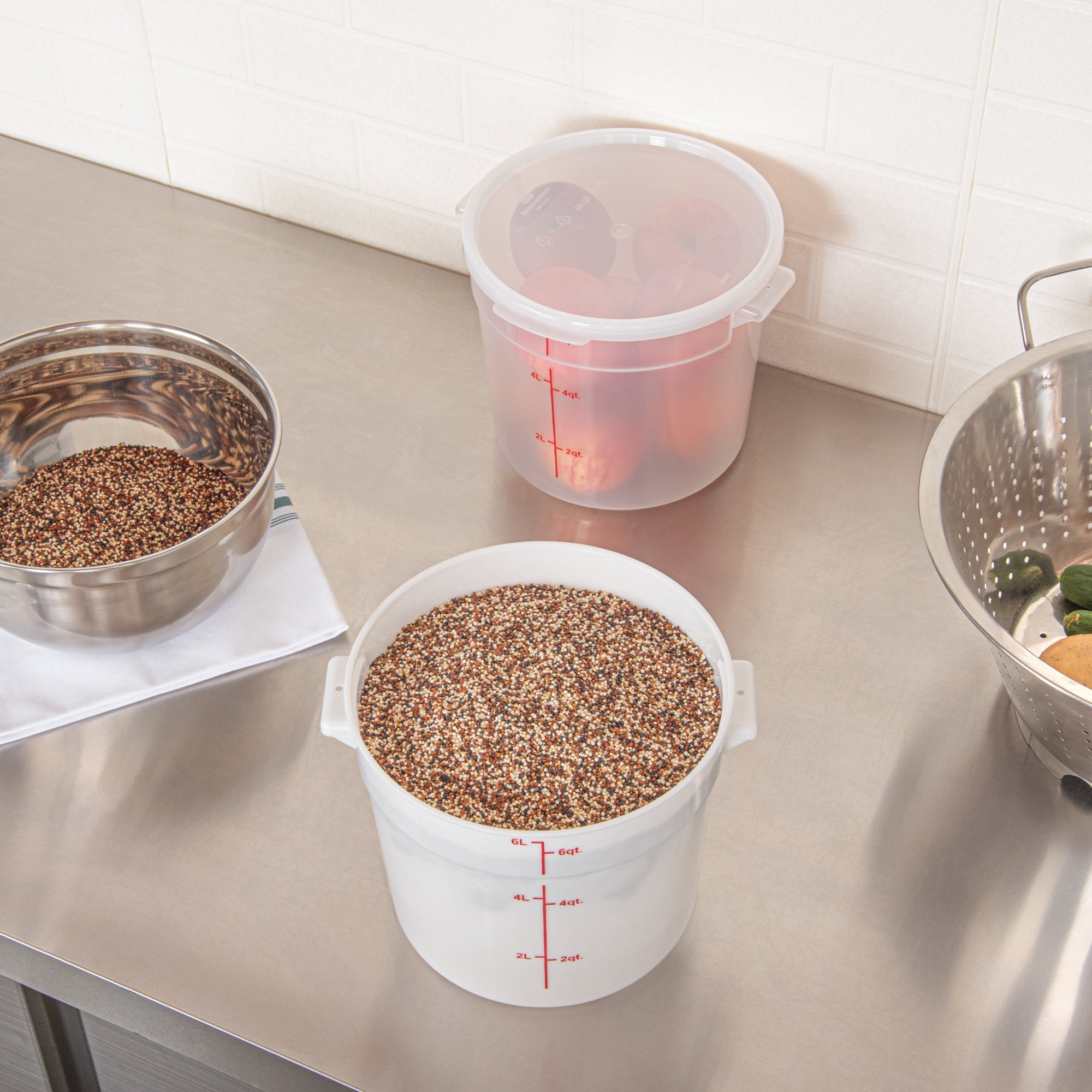 Met Lux 6 qt Round White Plastic Food Storage Container - with Red Volume Markers - 8 3/4" x 8 3/4" x 7 3/4" - 10 count box