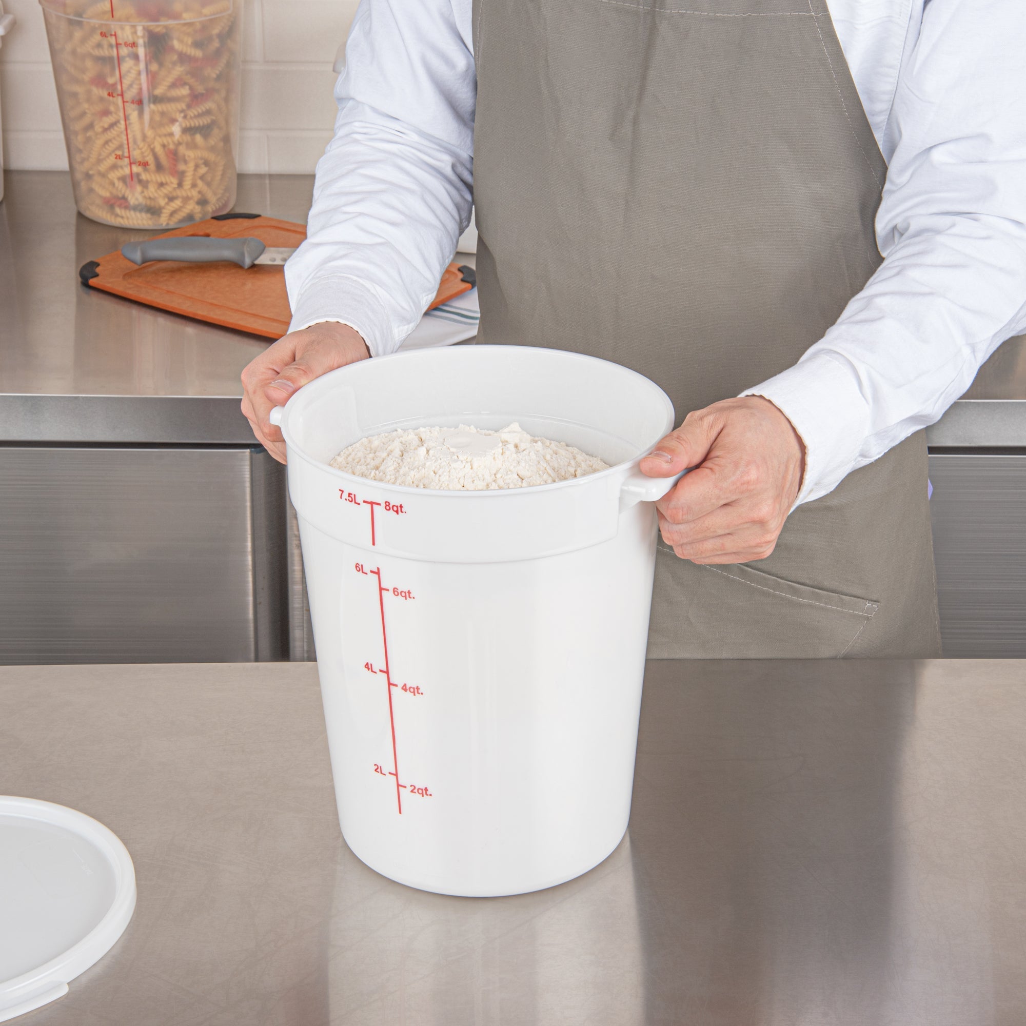 Met Lux 8 qt Round White Plastic Food Storage Container - with Red Volume Markers - 8 3/4" x 8 3/4" x 10 3/4" - 1 count box