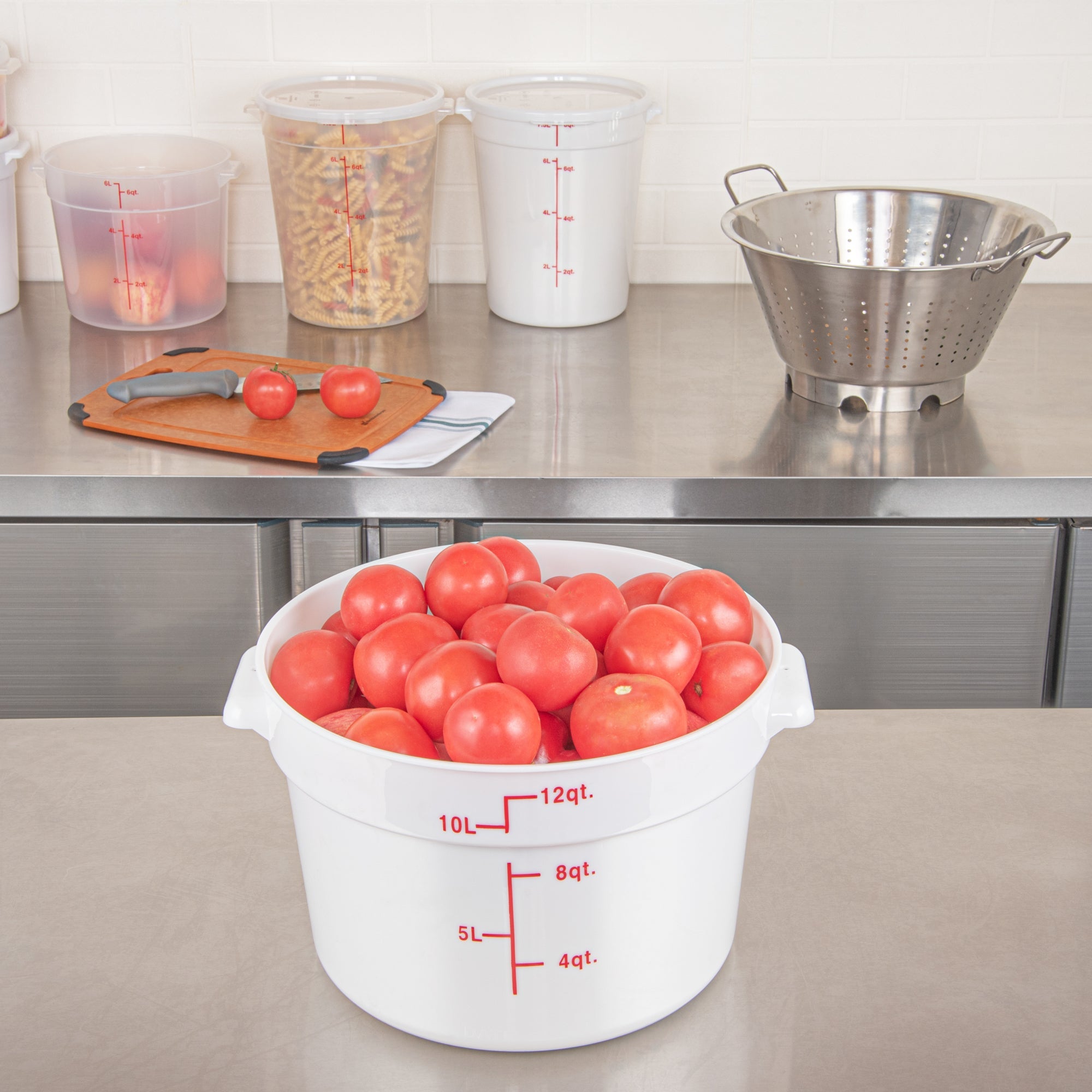 Met Lux 12 qt Round White Plastic Food Storage Container - with Red Volume Markers - 12 1/4" x 12 1/4" x 8" - 1 count box