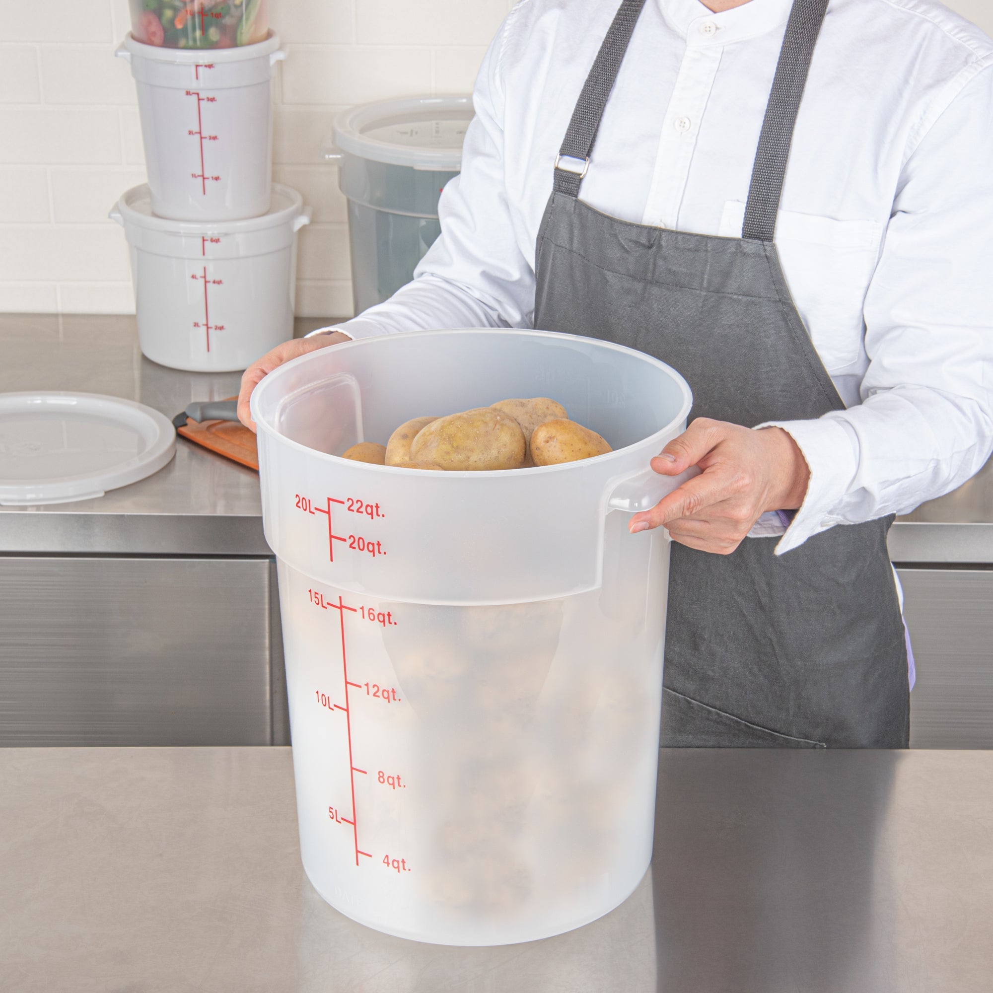 Met Lux 22 qt Round Translucent Plastic Food Storage Container - with Red Volume Markers - 12 1/4" x 12 1/4" x 15" - 1 count box