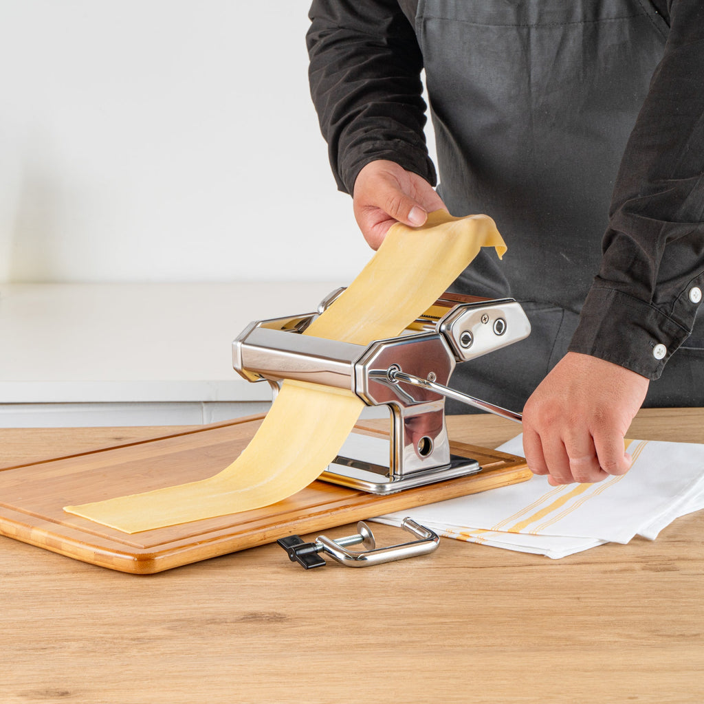 Met Lux Stainless Steel Manual Pasta Machine - 9 Adjustable Thickness Settings, with 2 Cutting Attachments - 1 count box