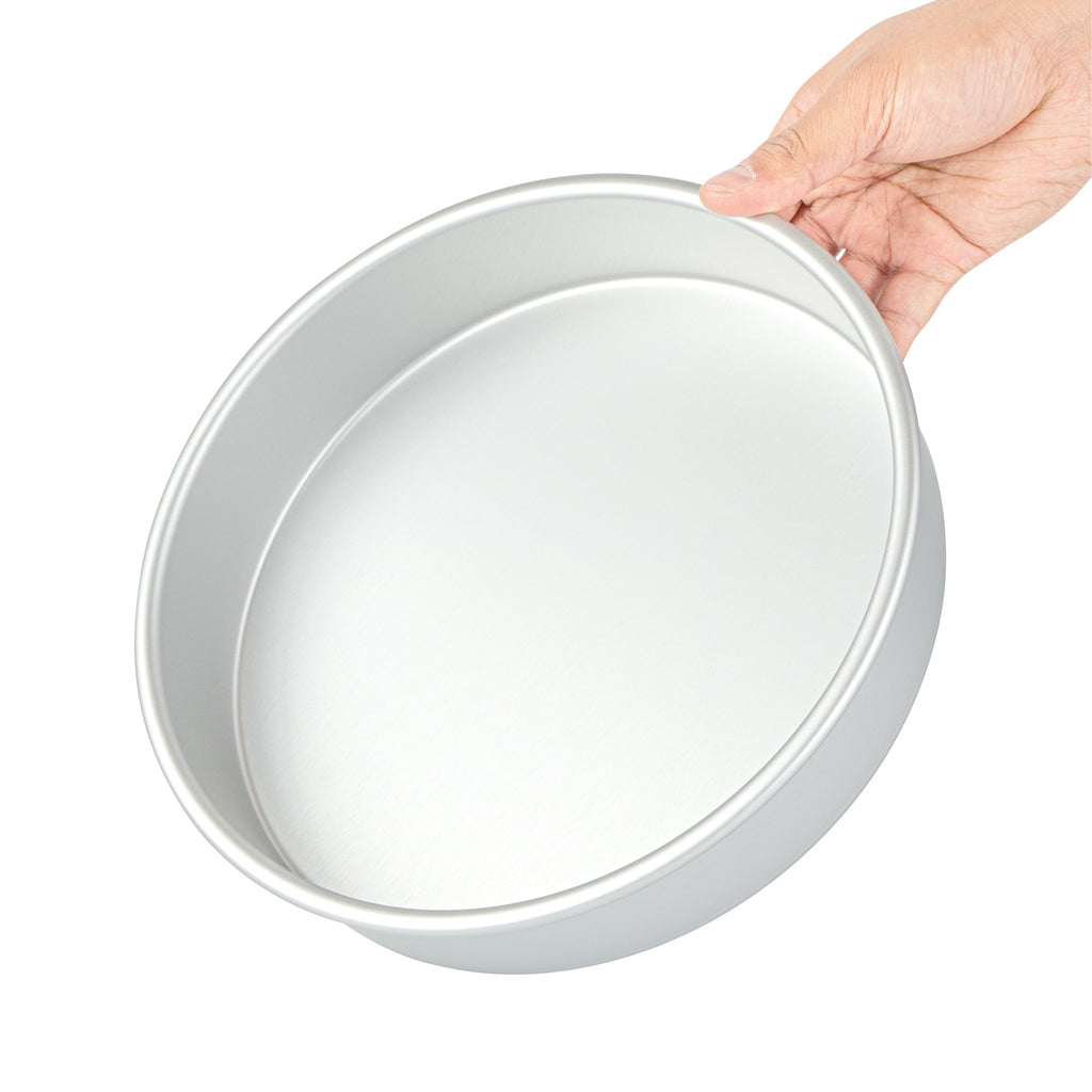 Met Lux Round Aluminum Straight-Sided Cake Pan - 9" x 9" x 2" - 12 count box