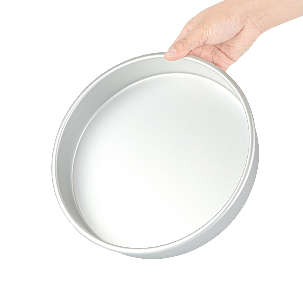 Met Lux Round Aluminum Straight-Sided Cake Pan - 10" x 10" x 2" - 12 count box
