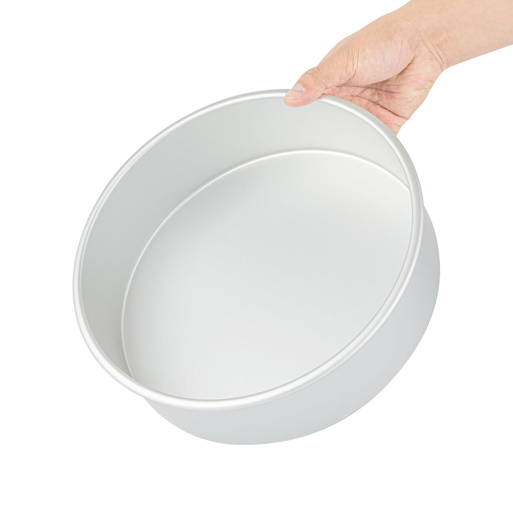 Met Lux Round Aluminum Straight-Sided Cake Pan - 10" x 10" x 3" - 12 count box