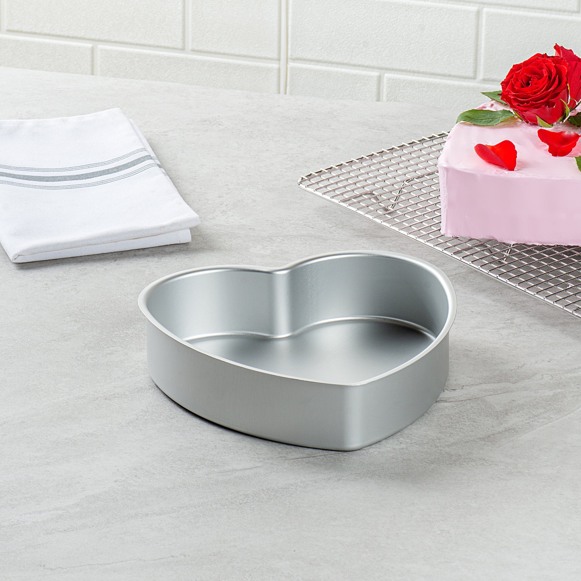 Met Lux Heart Aluminum Cake Pan - 8" x 8" x 2" - 1 count box