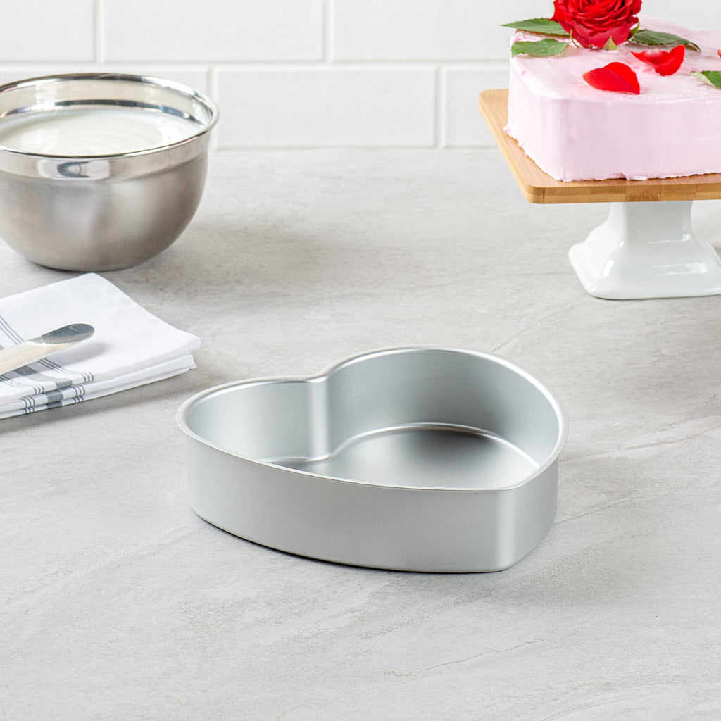 Met Lux Heart Aluminum Cake Pan - 8" x 8" x 2" - 1 count box