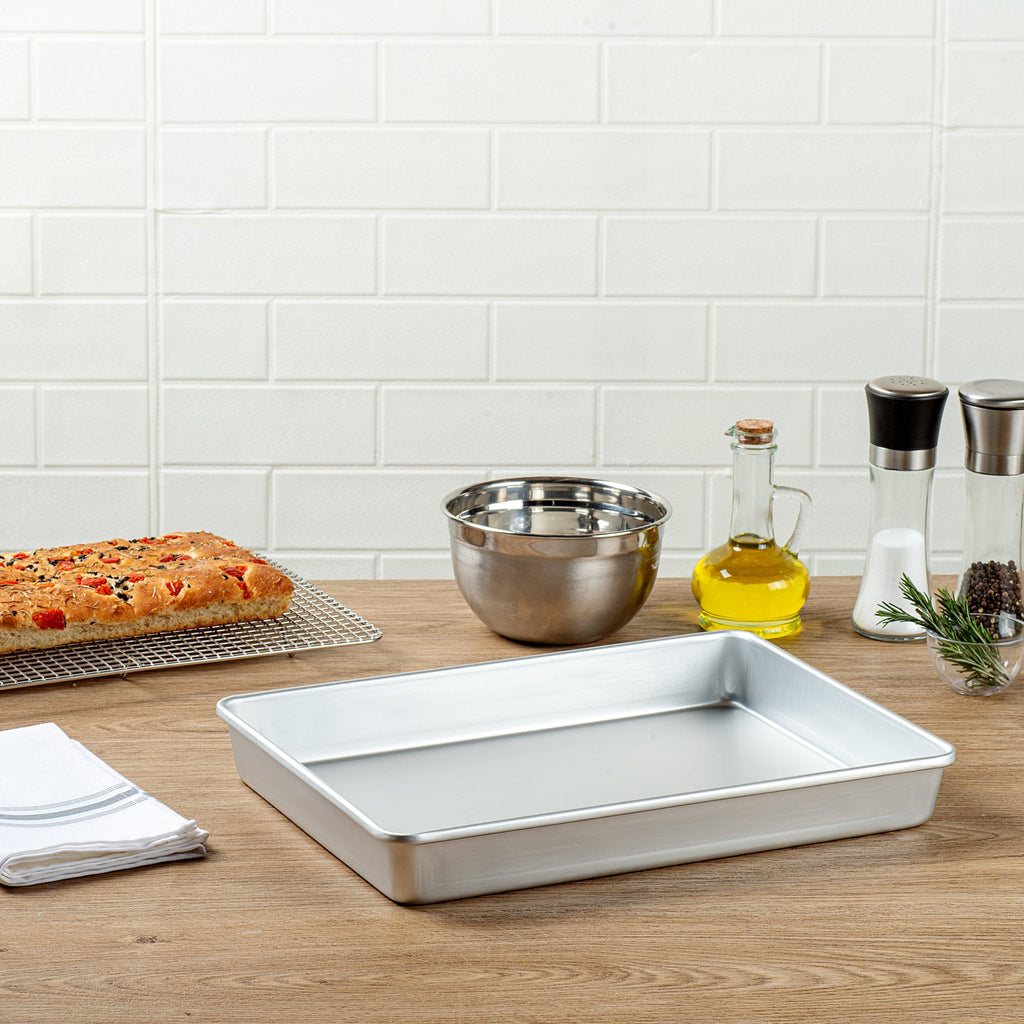Met Lux Rectangle Aluminum Cake Pan - 15" x 12" x 2" - 1 count box