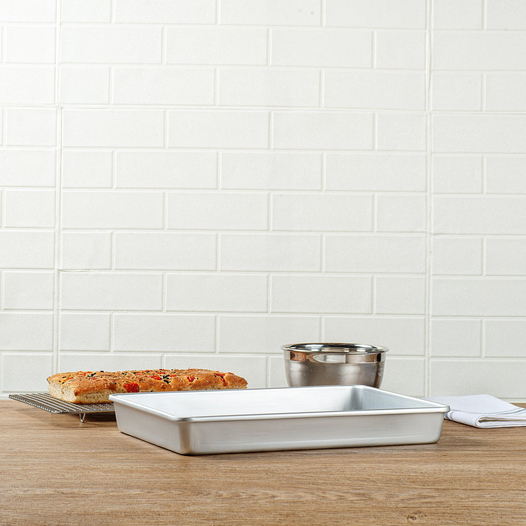 Met Lux Rectangle Aluminum Cake Pan - 15" x 12" x 2" - 1 count box